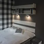 Zaciszny Apartament Pod Lasem 公寓 *