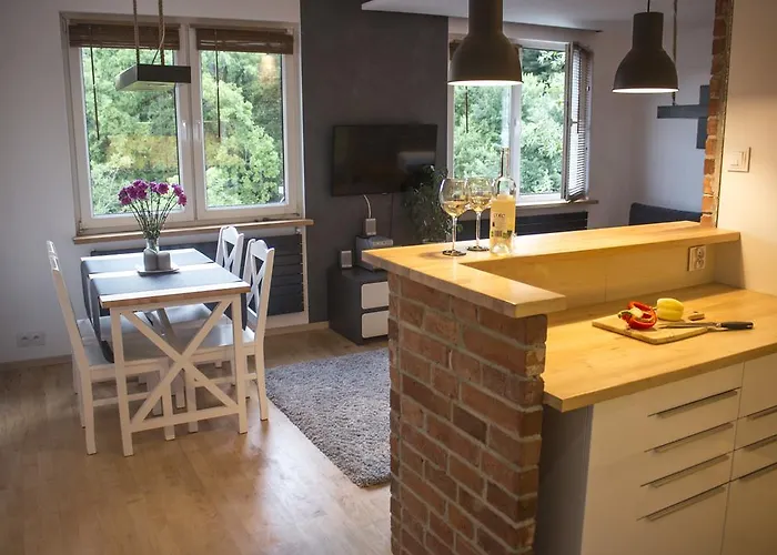 Zaciszny Apartament Pod Lasem Lägenhet *