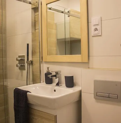 Zaciszny Apartament Pod Lasem Lägenhet